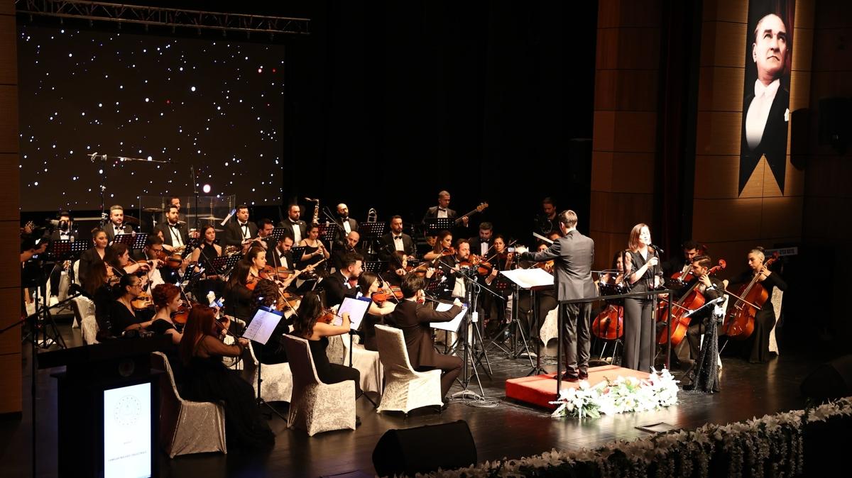 Samsun'da retmenlerin kurduu "Maarif Orkestras" ilk konserini verdi