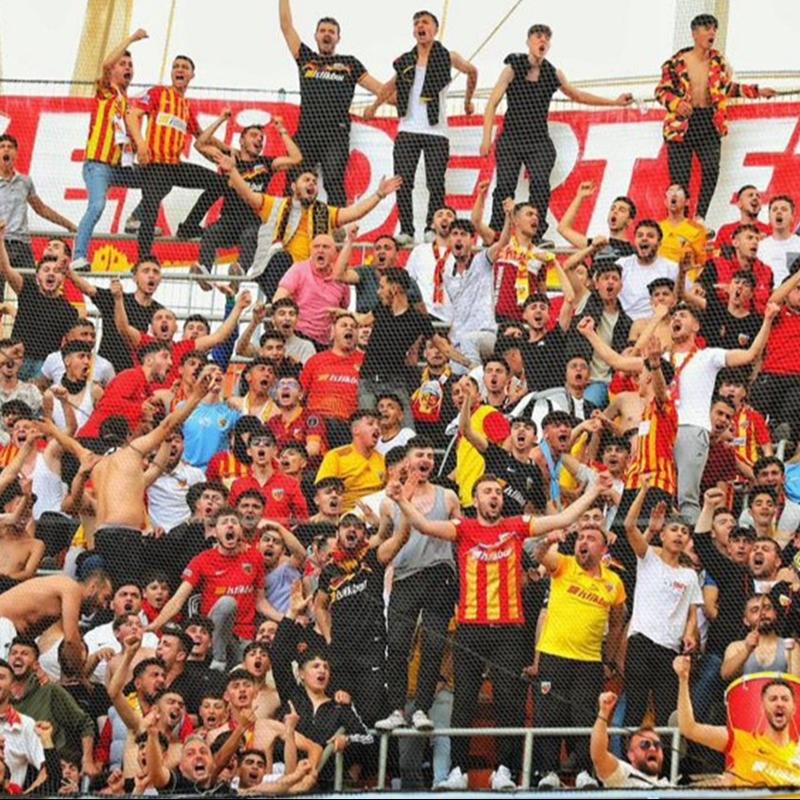 Kayserispor'un, Kasmpaa ile oynayaca man biletleri satta