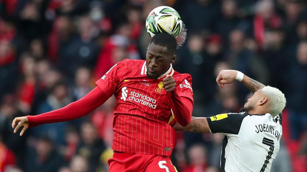 Liverpool'da Konate krizi