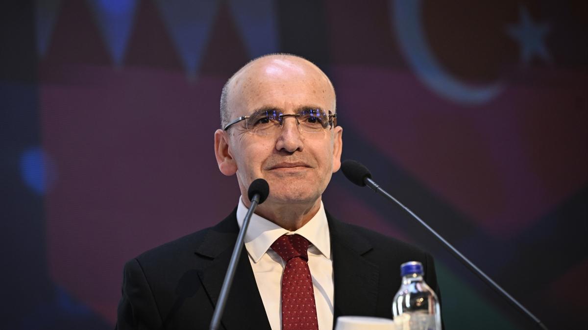 Hazine Bakan imek'ten petrol fiyatlar deerlendirmesi: Enflasyon beklentisi dyor