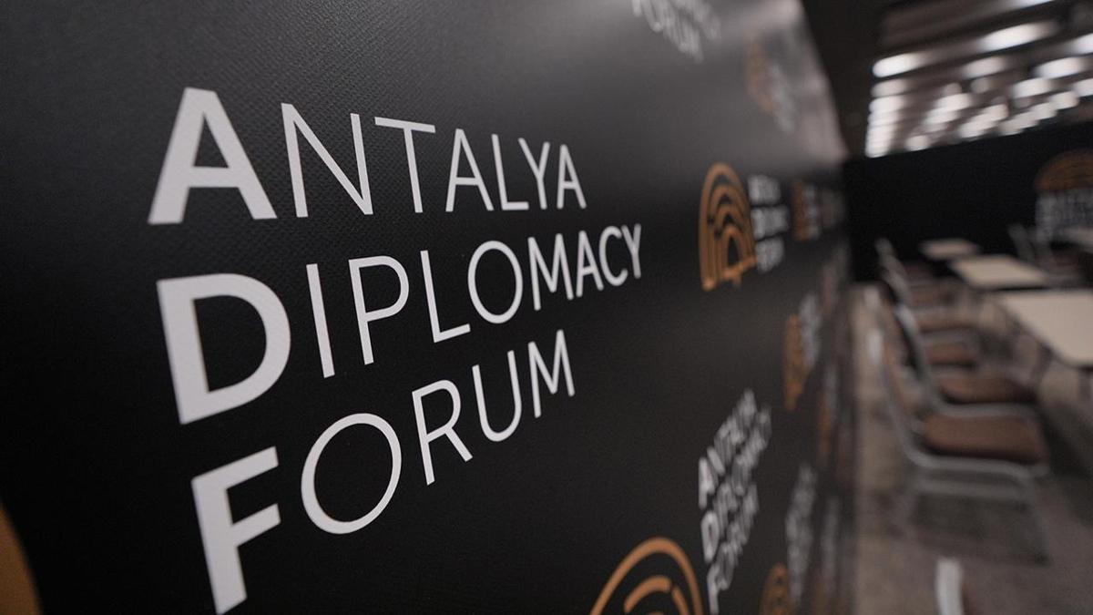 Dnya diplomasisinin kalbi Antalya'da atacak