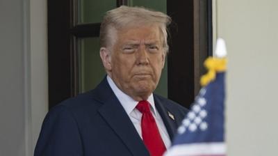 Trump'tan lkeden gitmek isteyenlere para ve bilet teklifi