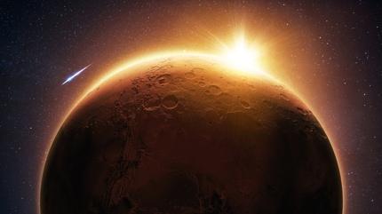 3 ay etkili, Mars Aslan'da! Ak, para ve kariyer mjdeleri yamur gibi yayor