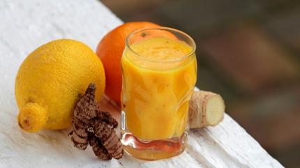 Doktorlarn 7 yldz verdii ikili! Zencefil shot nasl yaplr?