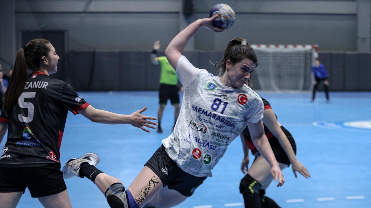 Adasoka, Kadnlar Hentbol Sper Ligi'nde finale ykselen ilk takm oldu