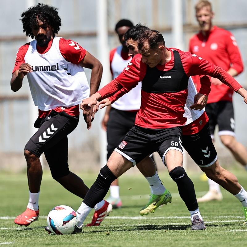 Sivasspor, Antalyaspor'a haz�rlan�yor