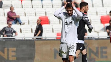 3. Lig'e d��en Altay eski g�nlerini ar�yor