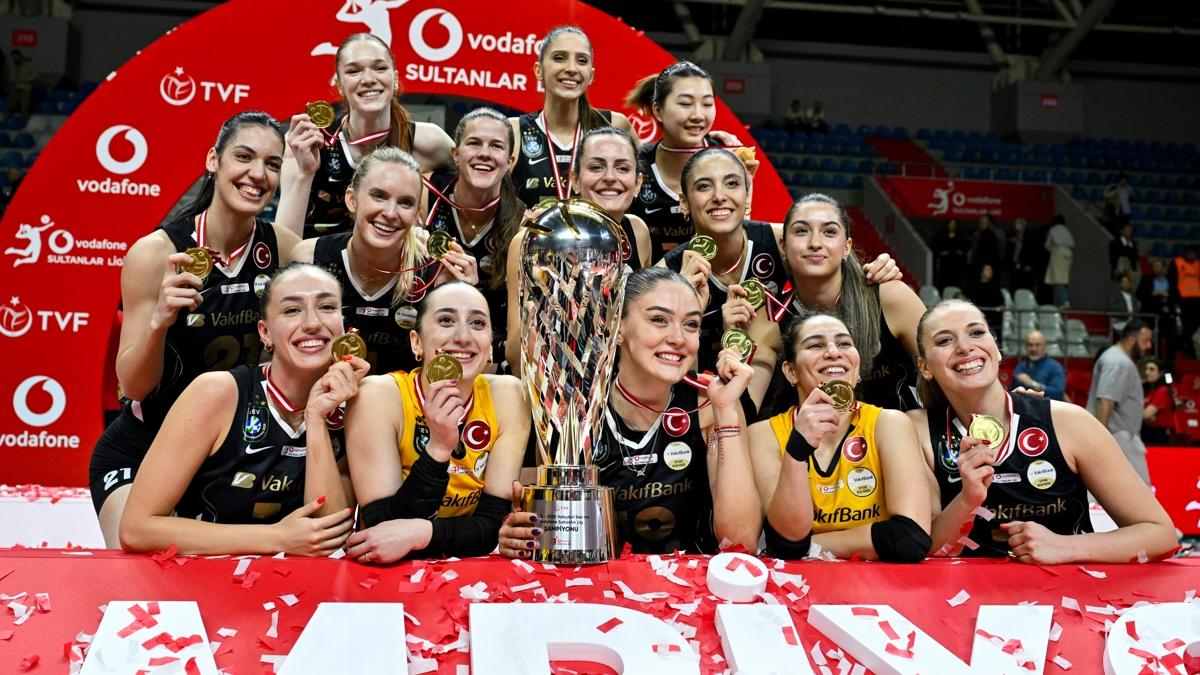 ampiyon VakfBank! Sultanlar Ligi'nde kupa sahibini buldu