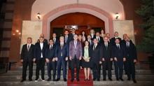 TBMM Bakan Kurtulmu, Trkiye'nin Bikek Bykeliliini ziyaret etti