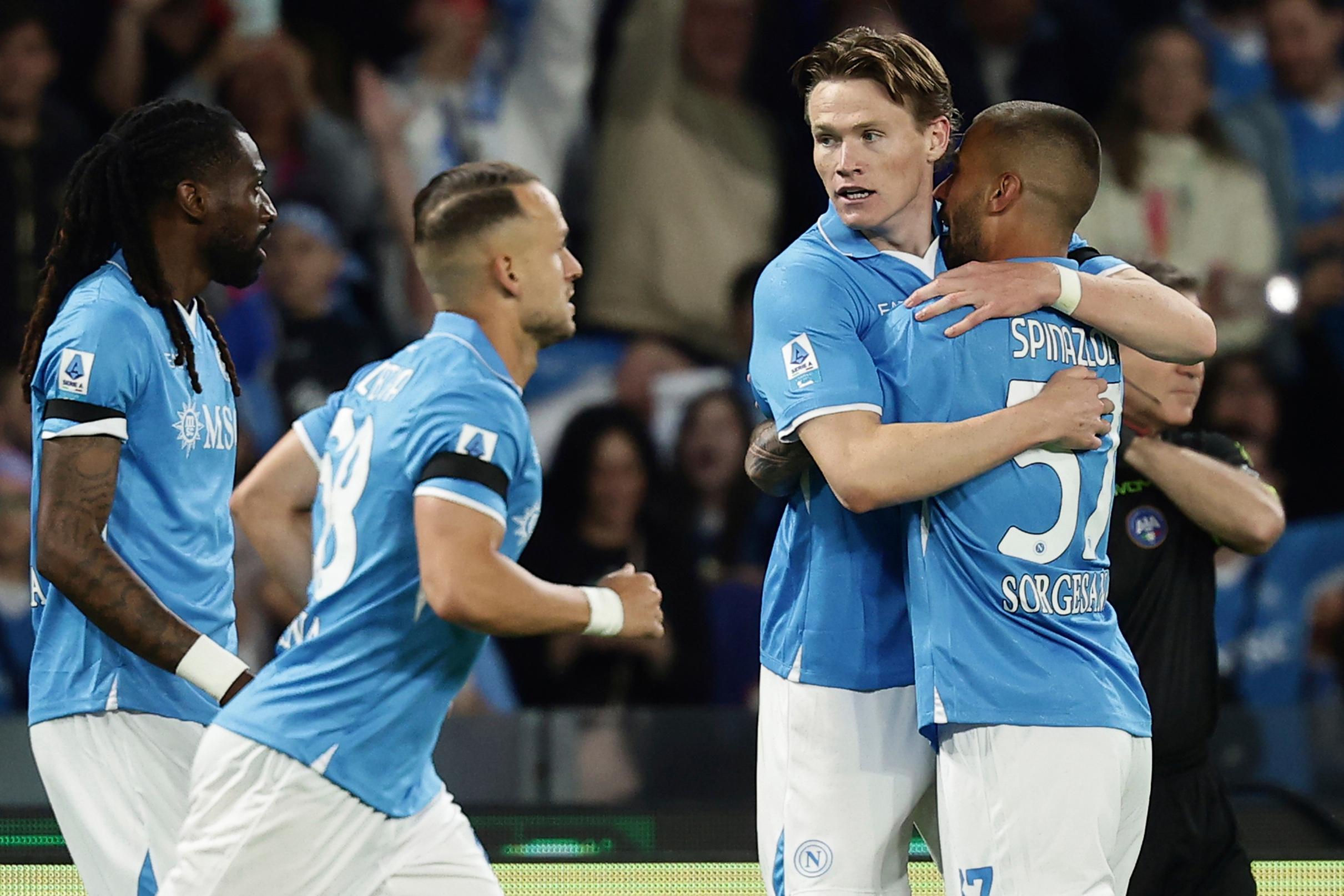 İtalya'da yeni lider Napoli!