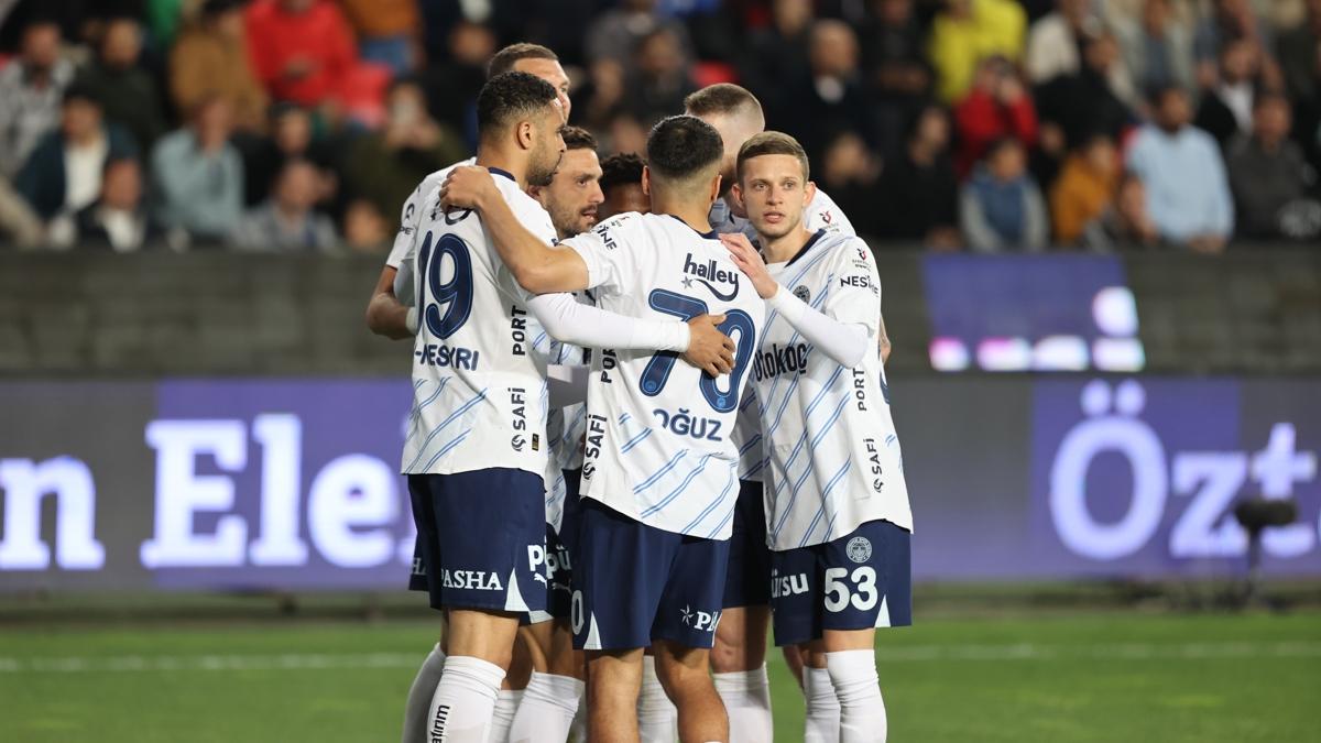 Fenerbahe ikinci devre alyor