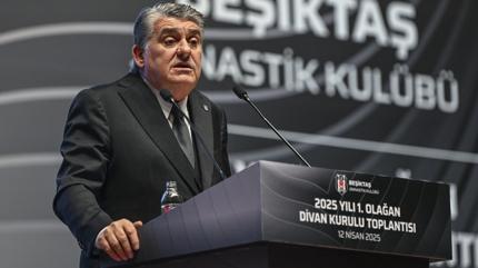 Bakan Serdal Adal, futbolcular ile bir araya geldi
