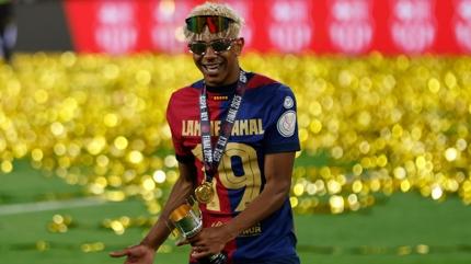 Lamine Yamal, Barcelona tarihine gemeye hazrlanyor