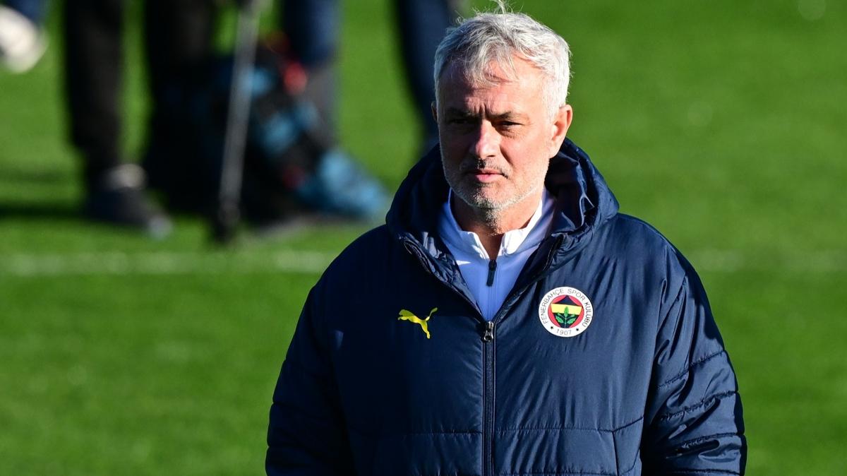Fenerbahe'de eksikler dndryor
