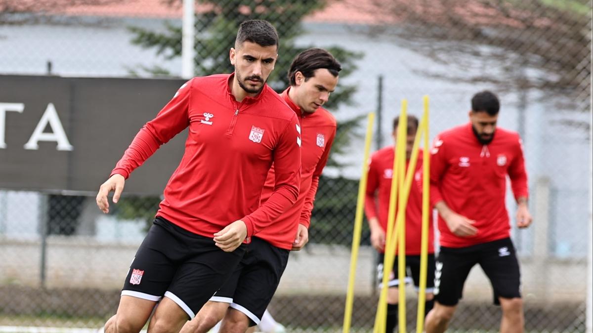 Sivasspor, Galatasaray deplasmanna hazrlanyor