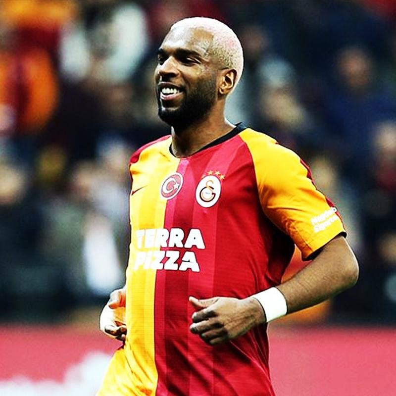 Ryan Babel, aylar sonra sahalara geri dnyor