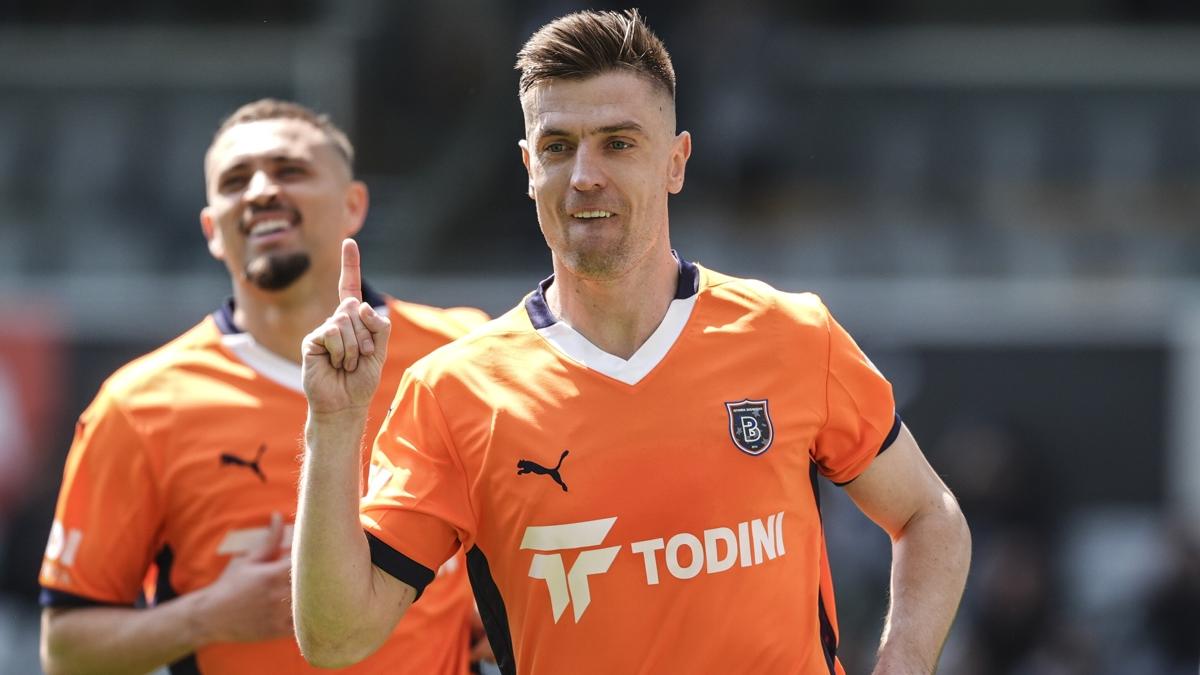Beikta'a Polonyal golc! Krzysztof Piatek'i duyurdular