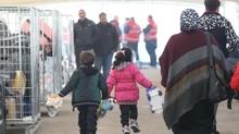 Esed'in ardndan 1.4 milyon Suriyeli lkesine dnd