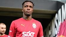 Wifried Zaha'dan Galatasaray aklamas! ''Beni kiralk gnderdiler''