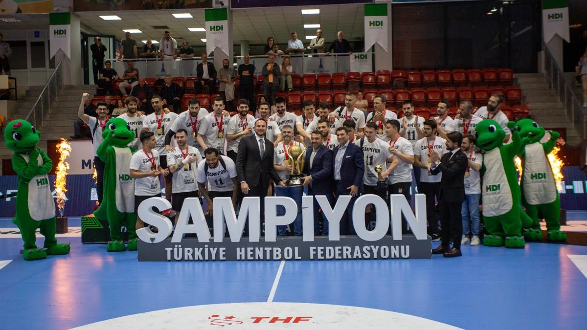 Beikta Erkek Hentbol Takm, Trkiye Kupas'n mzesine gtrd