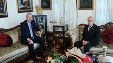 4 ay sonra ilk grme: Bakan Erdoan'dan Baheli'ye evinde ziyaret