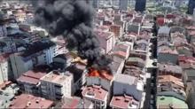Kkekmece'de 6 katl binann atsnda yangn!