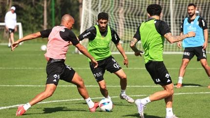 Be�ikta�'ta Adana Demirspor ma�� mesaisi ba�lad�