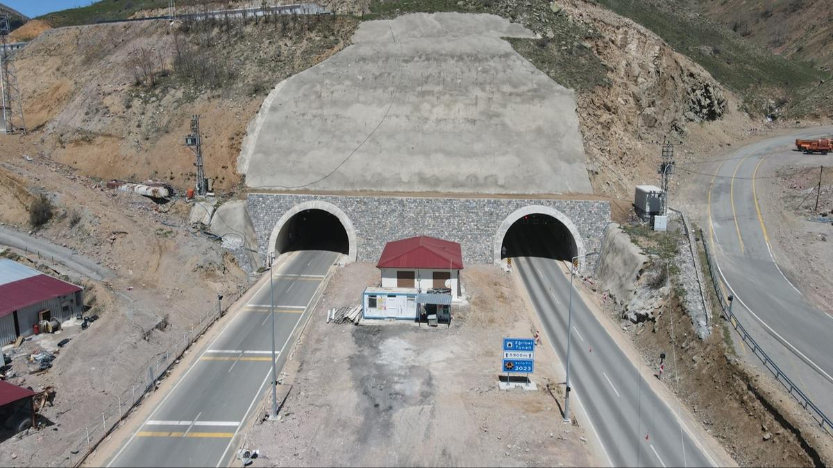 2,5 saatlik yol 1,5 saate dt! ki ucunda drt mevsim birden yaanyor
