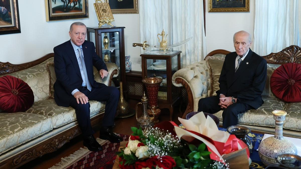 4 ay sonra ilk grme: Bakan Erdoan'dan Baheli'ye evinde ziyaret