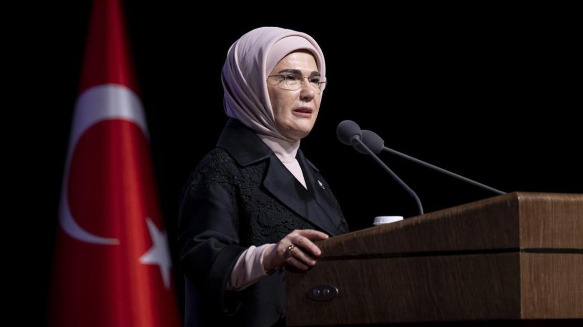 Emine Erdoan, vatandalar "Uluslararas slam Sanatlar Fuar"na davet etti