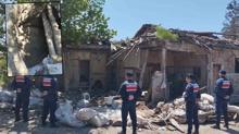 Ba evinde 2 bin yllk Roma mozaii bulundu! Sosyal medya paylam ile kendilerini ifa ettiler