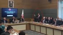 CHP'den komisyonda sabotaj! mamolu'nu bahane edip masalar yumrukladlar