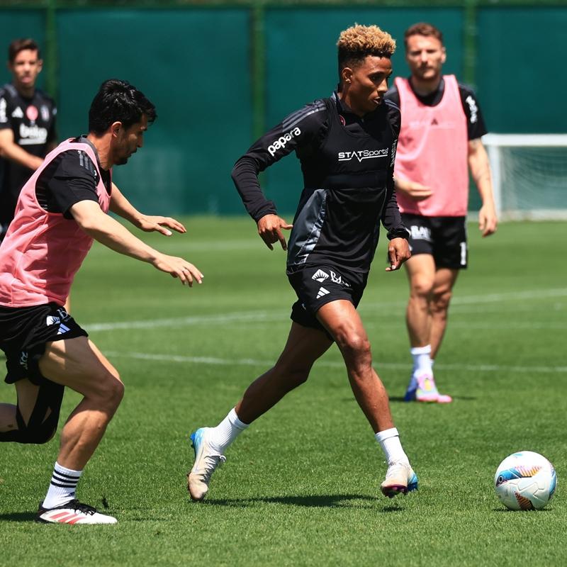 Be�ikta�'ta Adana Demirspor mesaisi tam gaz devam ediyor