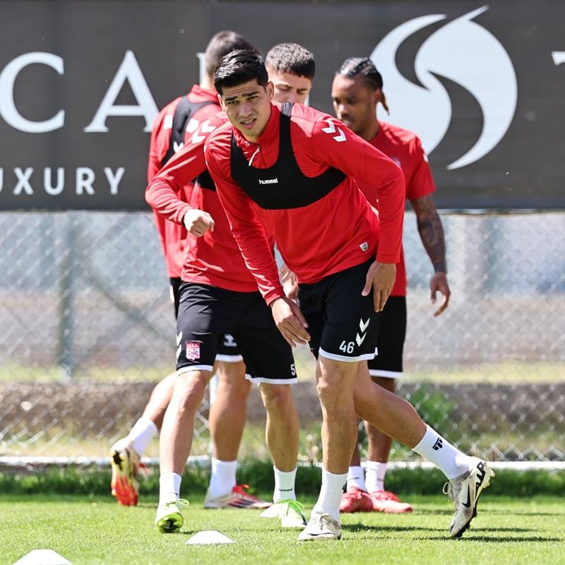 Sivasspor'da Bodrum FK ma��n�n mesaisi devam ediyor