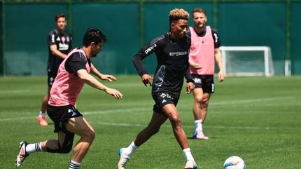 Be�ikta�'ta Adana Demirspor mesaisi tam gaz devam ediyor