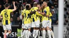 Fenerbahe, Baakehir'e kar 7 malk galibiyet serisi yakalad