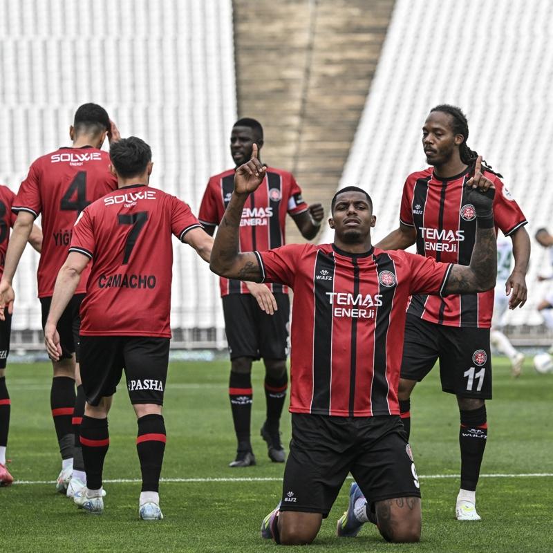 Fatih Karag�mr�k, play-off finaline y�kseldi