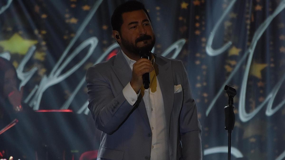 Serkan Kaya'dan zmir'e uurlu sahne