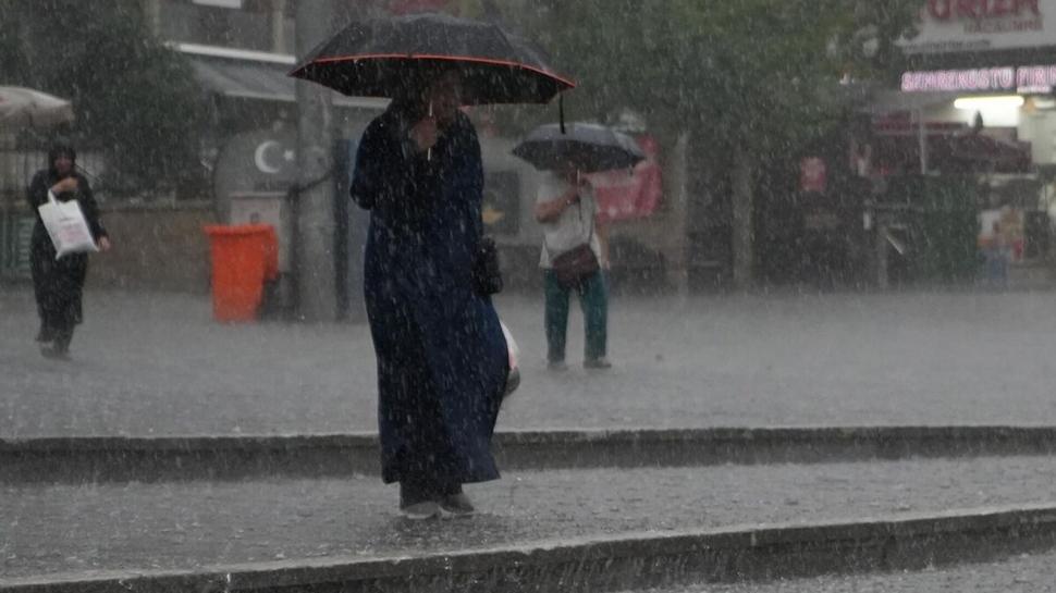 Hafta sonuna sar alarm! Meteoroloji 23 il iin uyard: Kuvvetli ya ve toz tanm kapda