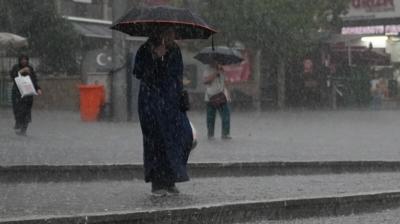 Meteoroloji 23 il iin uyard: Kuvvetli ya ve toz tanm kapda... Hafta sonuna sar alarm! 