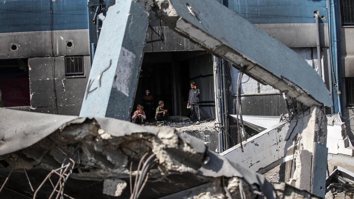 Katil srail yine Gazze'ye saldrd: 10 Filistinli hayatn kaybetti