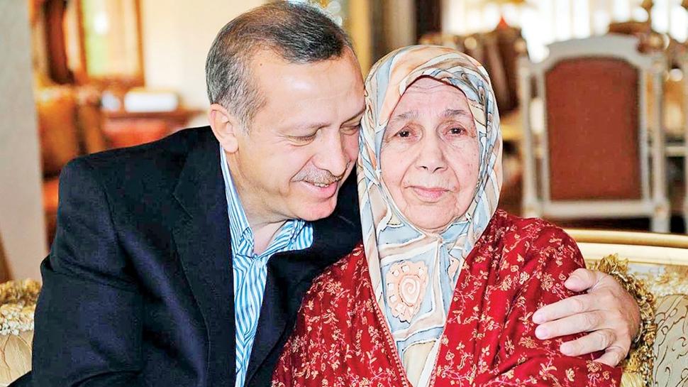 ehit annelerinin ellerini pyorum