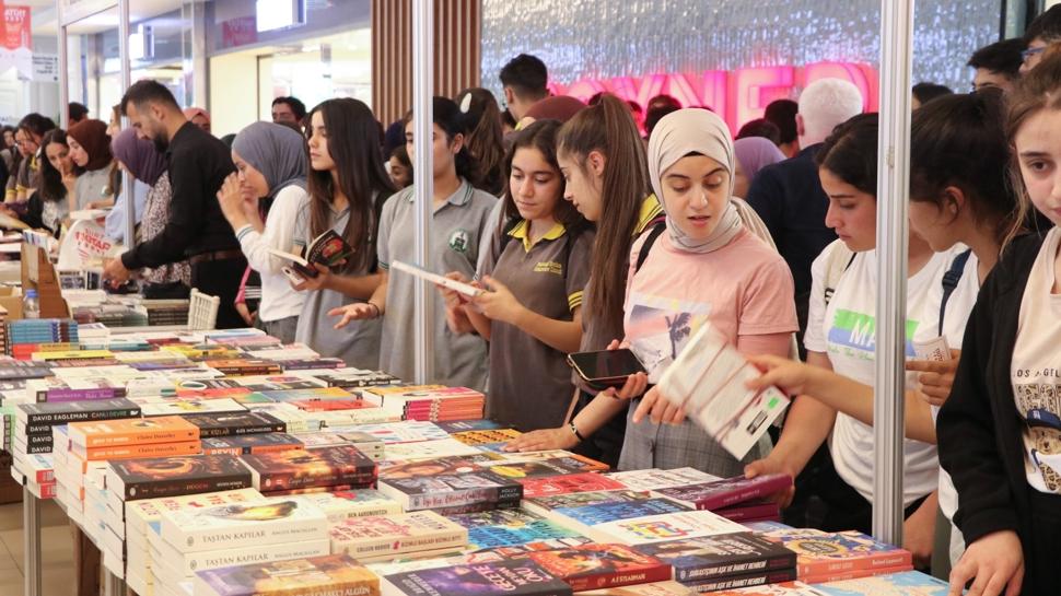 Siirt 11. Kitap Fuar Genler okusun diye temasyla ald