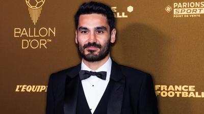 Ve yeni teknik direktr lkay Gndoan! imdiden yeni takmna hayrl olsun