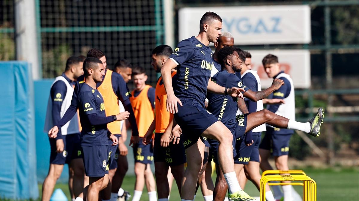 Fenerbah�e S�per Lig ma� haz�rl��� Ey�pspor foto�raflar� resimleri