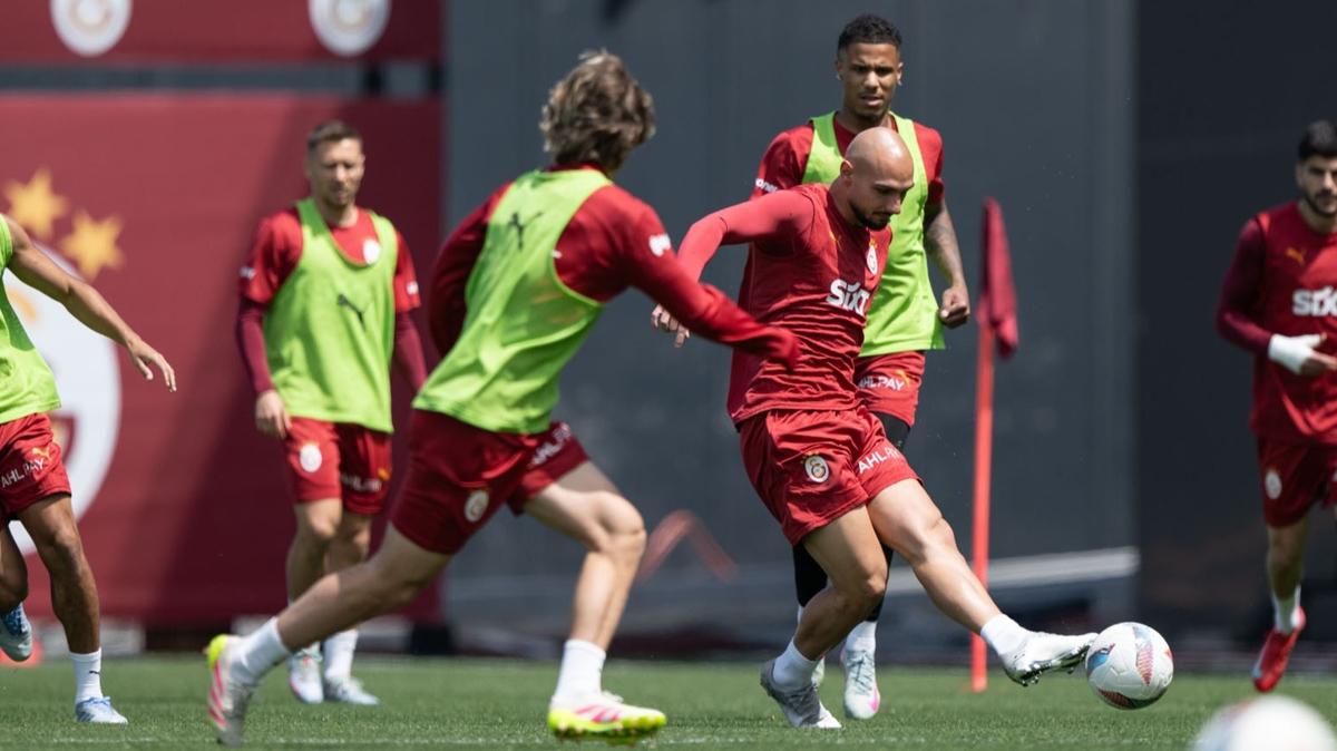 Galatasaray'da Trabzonspor mesaisi sryor