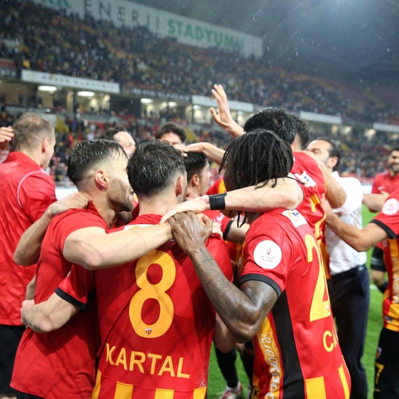 Kayserispor'da Jakirovic fark: 7 matr bilei bklmyor