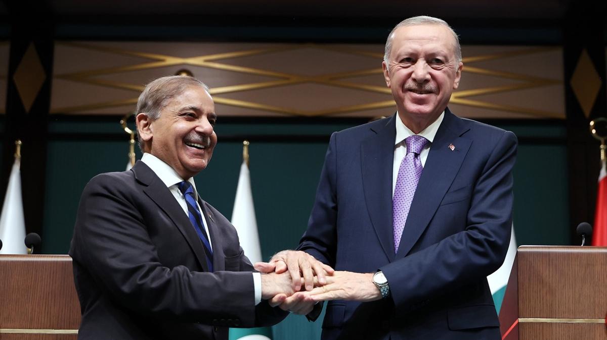 Pakistan'dan Bakan Erdoan'a teekkr