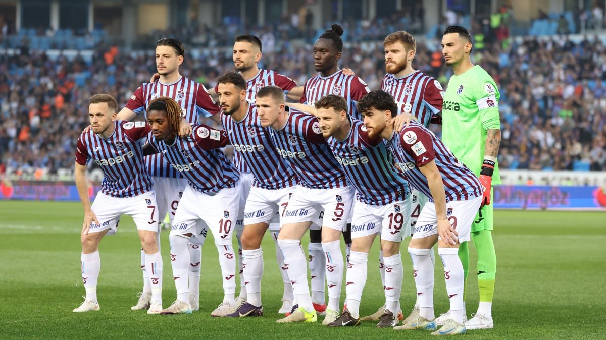 Trabzonspor Avrupa bileti iin sahaya kacak: Rakip Galatasaray