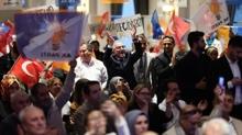 AK Parti tekilatnda stanbul cokusu! le ile danma meclisleri dzenleniyor